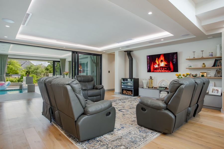 4 Bedroom Property for Sale in Val De Vie Estate Western Cape